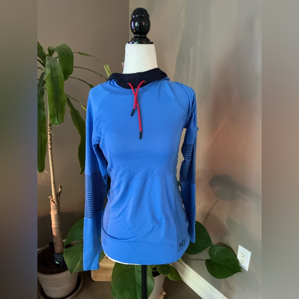 Kari Traa Blue and Black High Performance Hoodie with Red Accents